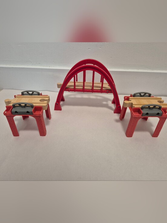 Thomas & Friends Other - Thomas & Friends Brio Compatible Arched Bridge And 2 X Bridge Connectors